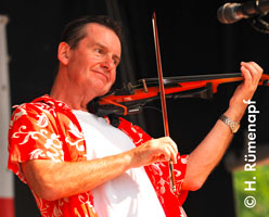 Larry Mathews