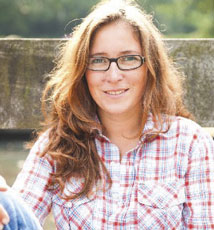 Stephanie  Töwe